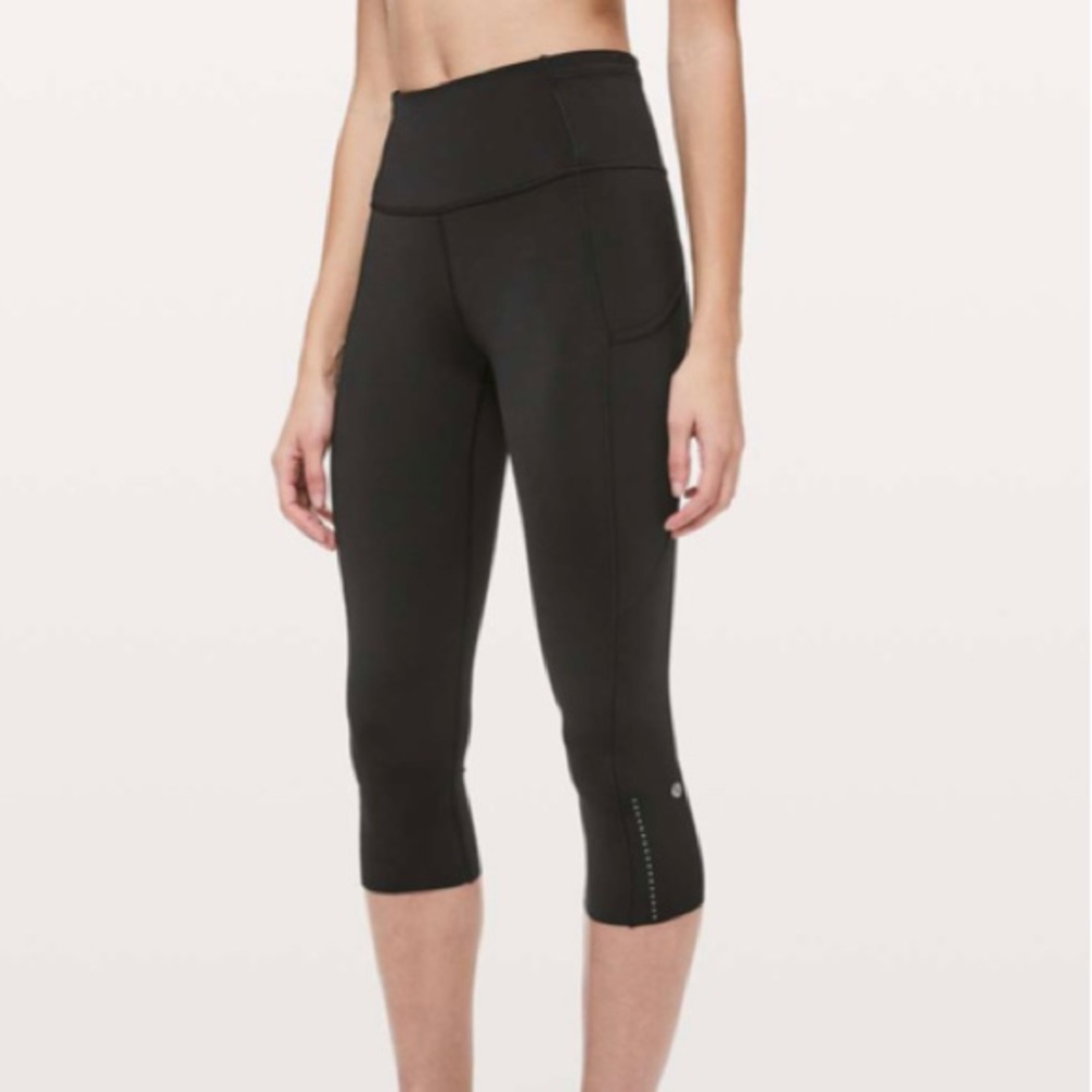 Lululemon fast & free 19” crop black like new sz 6